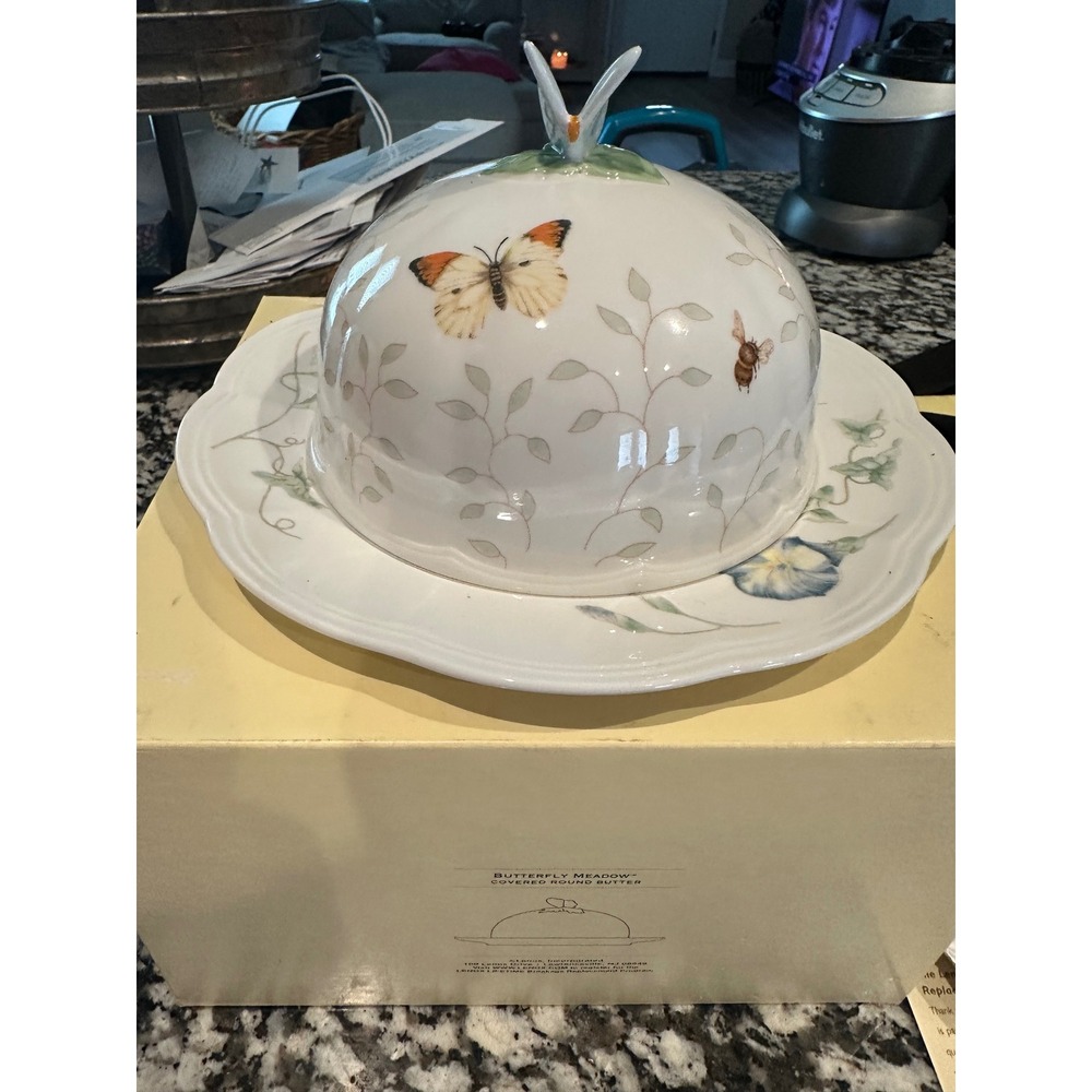 Lenox Butterfly Meadow Covered Round Butter Dish Louise Le Luyer Porcelain White